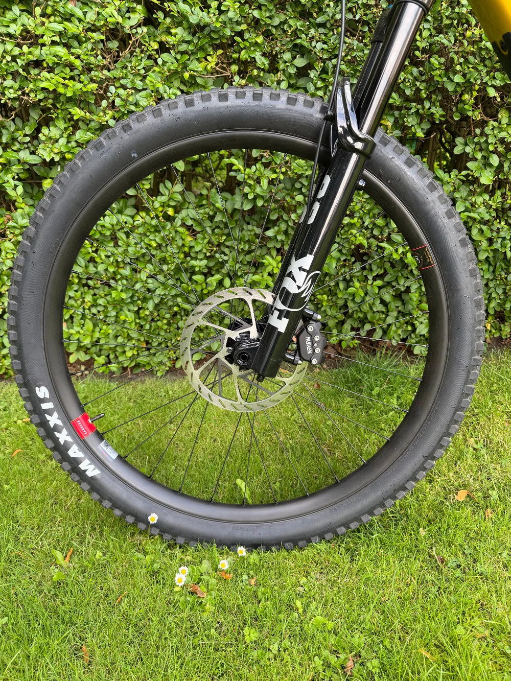 Santa Cruz Heckler SL 1.1 C Carbon MX 90 Yellow Stunning New Only 1 Month Ago 2026