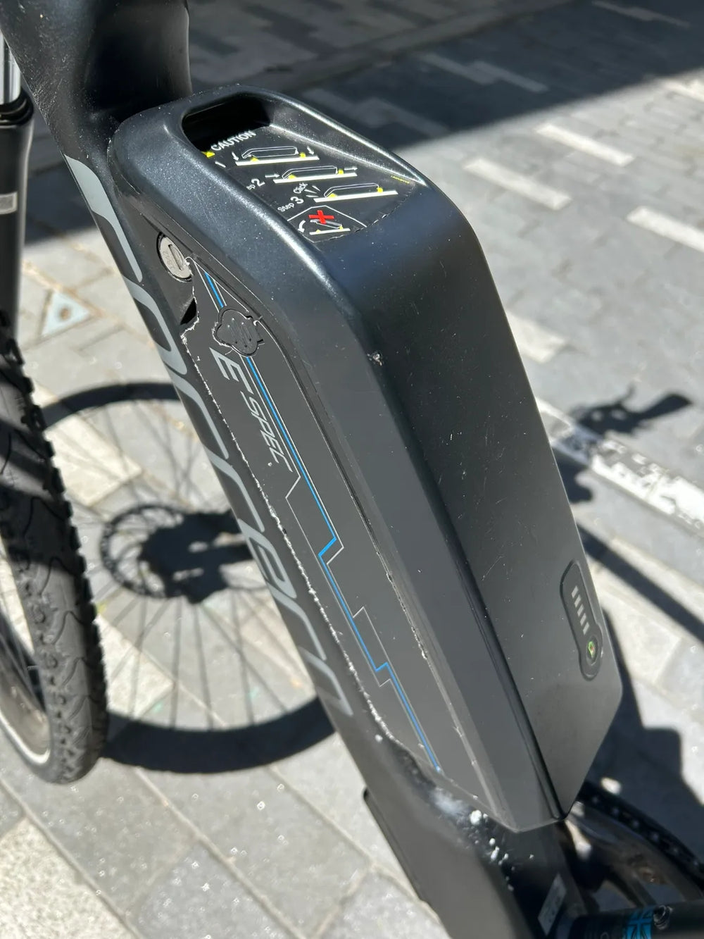 Carrera Crossfire 2 - MEDIUM18 INCH FRAME 2019