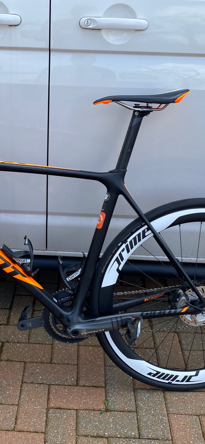 Giant TCR Advanced Pro 1 Di2 Carbon Road 2026