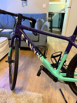 Canyon Ultimate CF SL 8 Disc Di2 2022