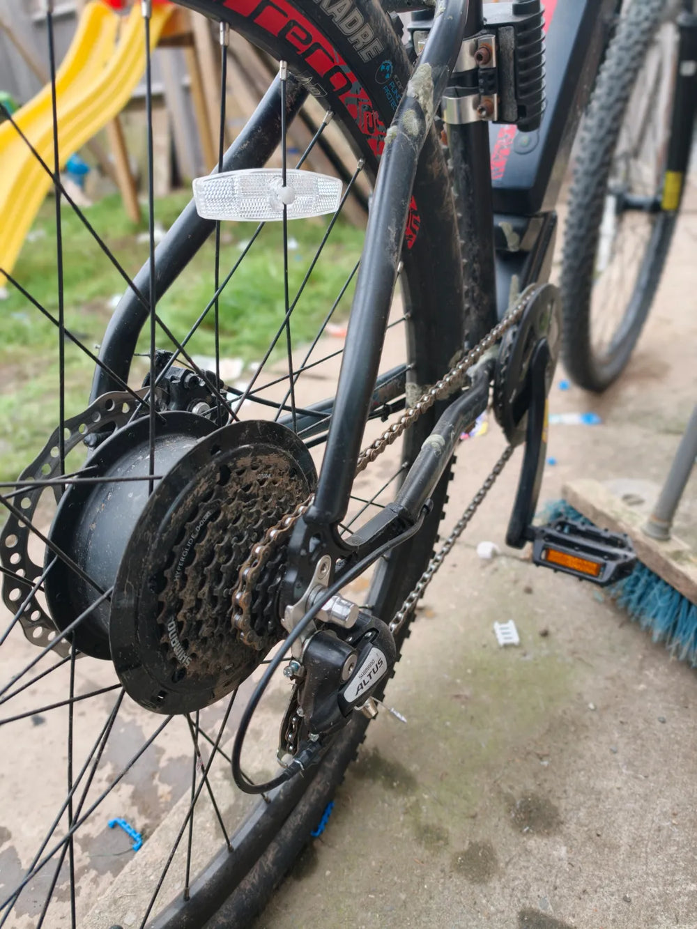 Carrera Vengeance E Mens Electric Mountain Bike Shimano 2.1 2023