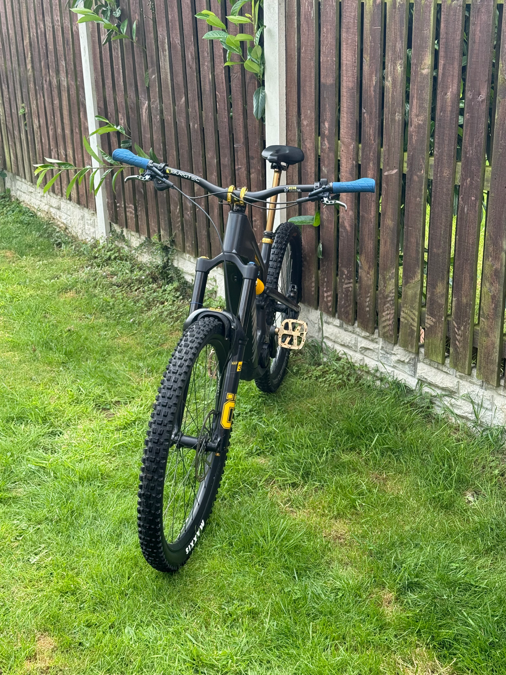 Canyon Strive:ON CFR Underdog 2024