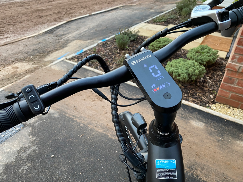 Eskute Polluno Electric City Bike 2022