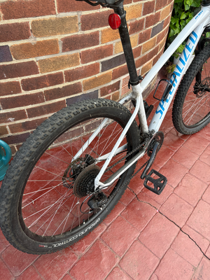 Specialized Rockhopper 27.5 2020