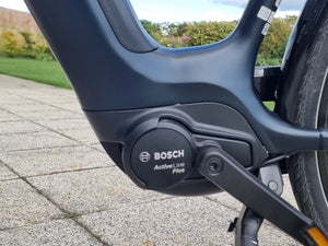 Raleigh Motus Grand Tour Crossbar 2022