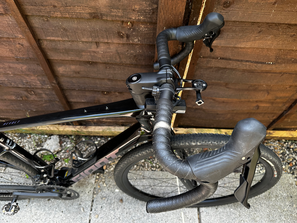 Giant Revolt Advanced 2 Gravel Road 2026