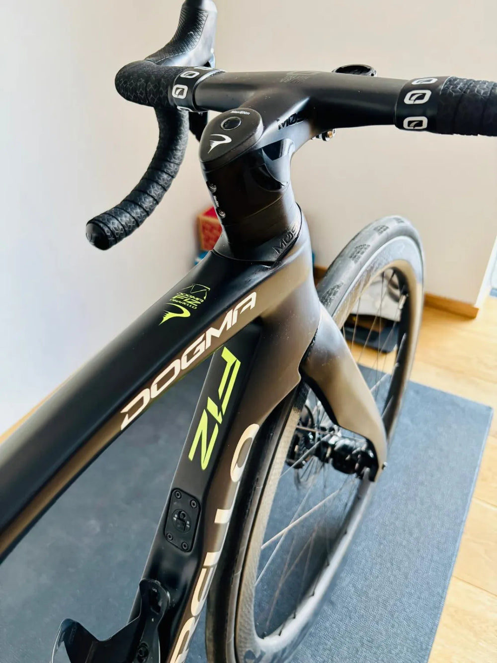 Pinarello DOGMA F12 DURA ACE Di2 Disc 2022