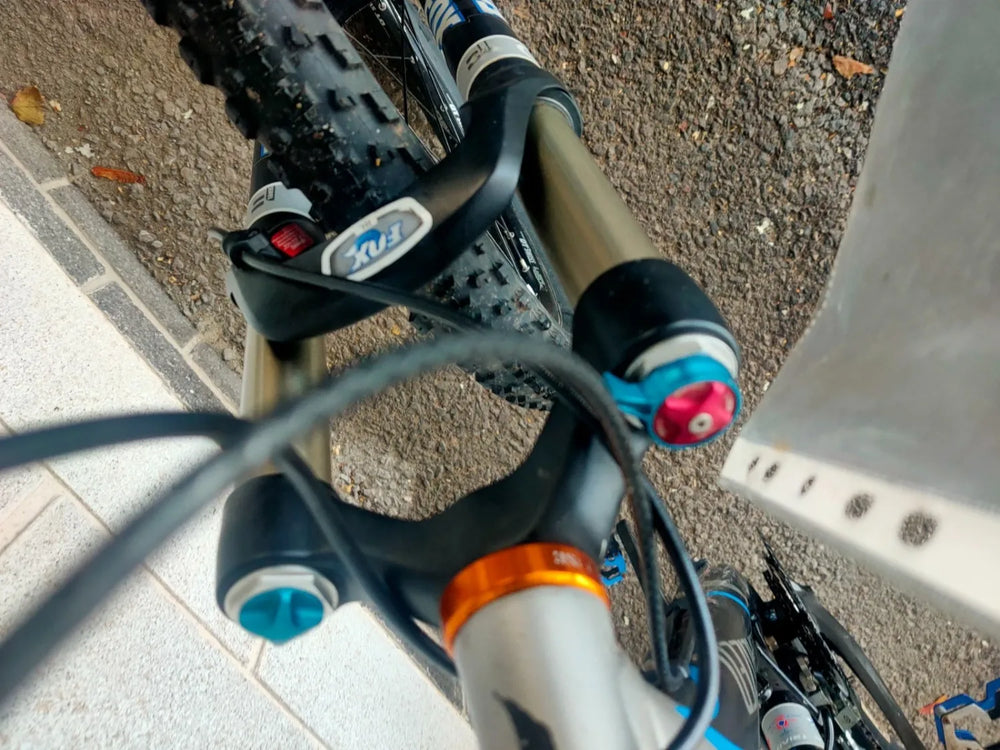 Specialized dual-sus mountain bike