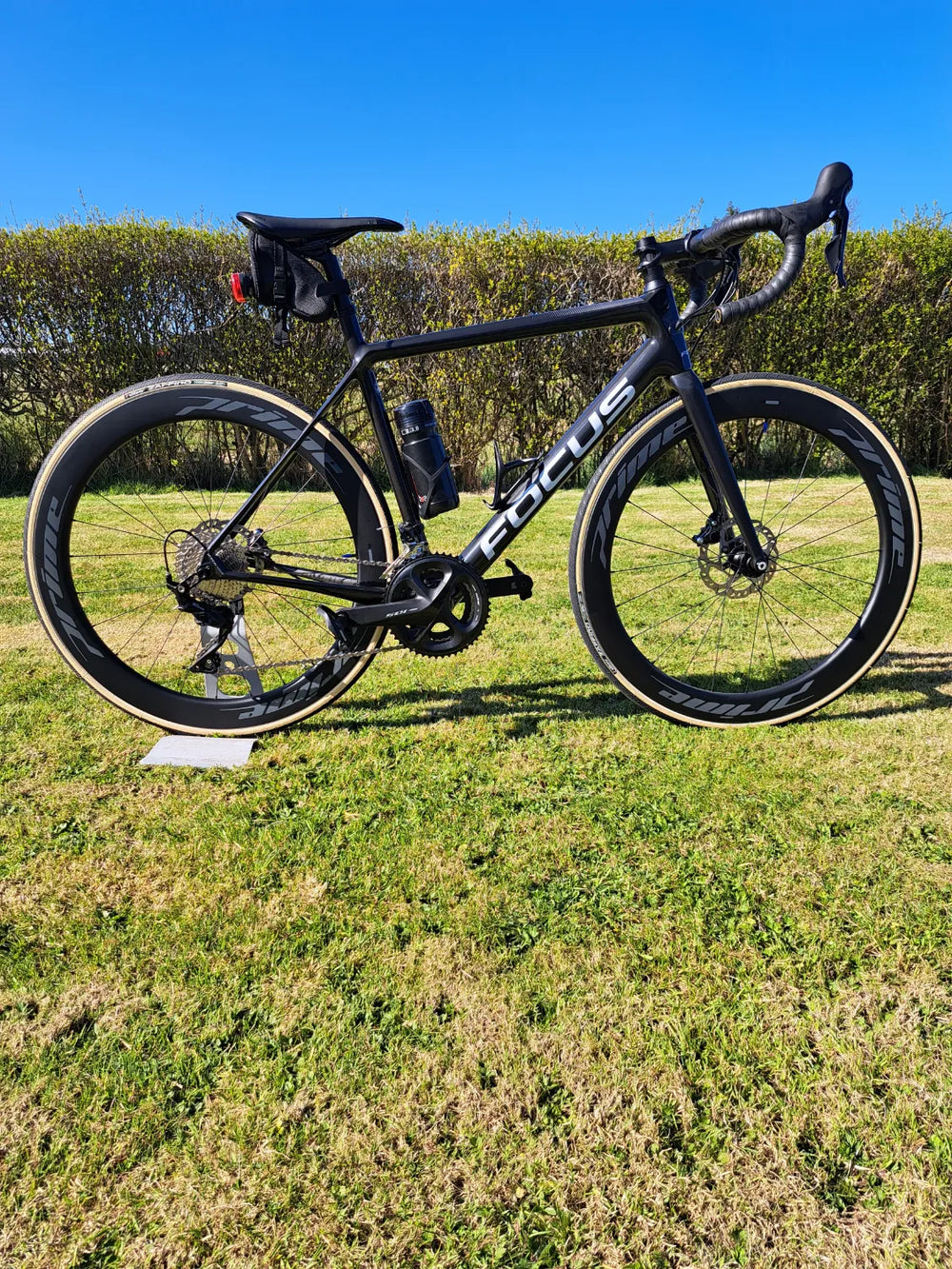 Focus Izalco Race 9.7 2022