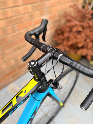 Giant TCR Advanced 2 - 105 Equipped 2017