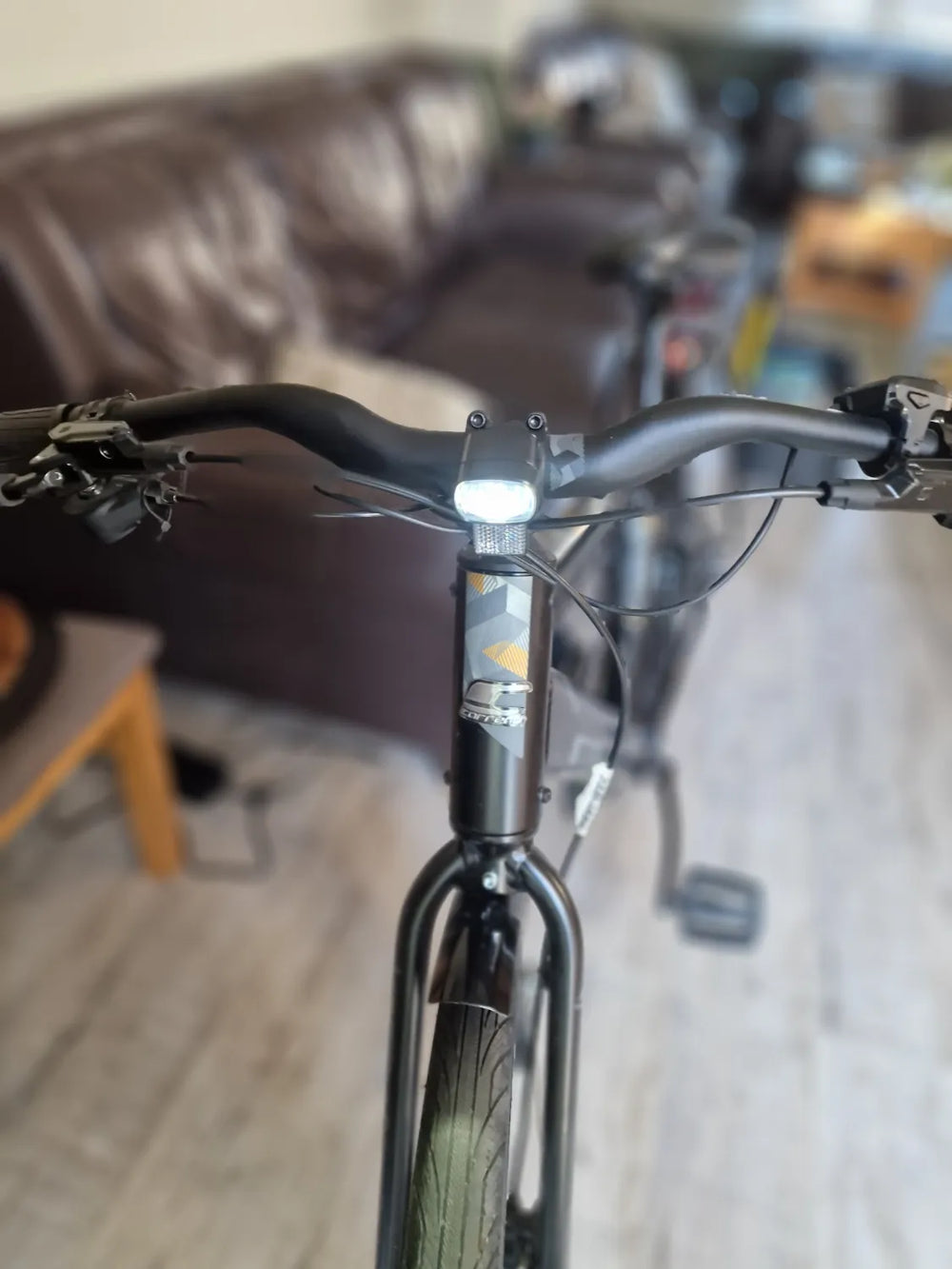 Carrera impel im-3.1 Electric Hybrid Bike Shimano - L Frame 2024