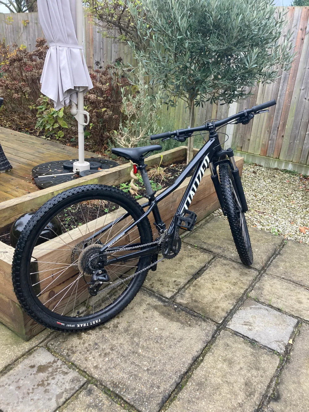 Specialized Rockhopper 27.5 2022