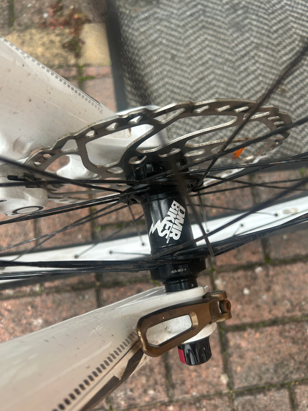 Specialized Status 2  2015