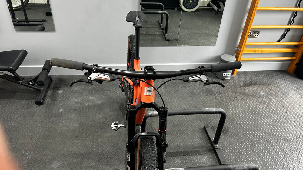 Santa Cruz Blur R / TR / Carbon C / 29 2022