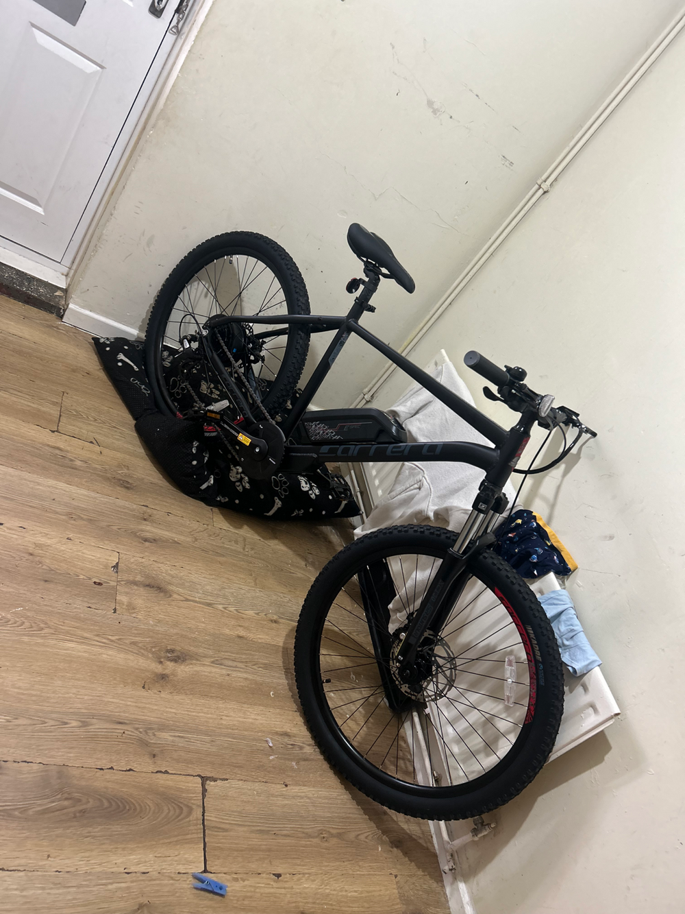 Carrera Vengeance E Mens Electric Mountain Bike Shimano 2.1 2023