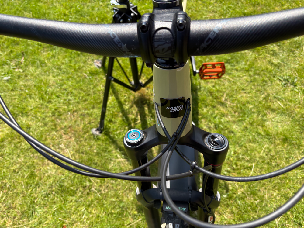 Santa Cruz Hightower Carbon C 2025