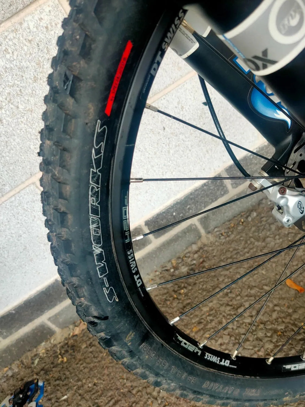 Specialized dual-sus mountain bike