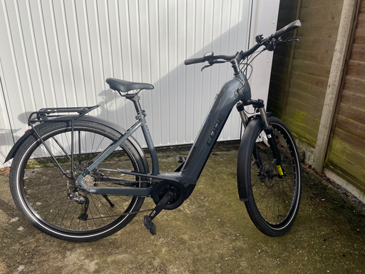 Cube  Touring Hybrid One 400 2022