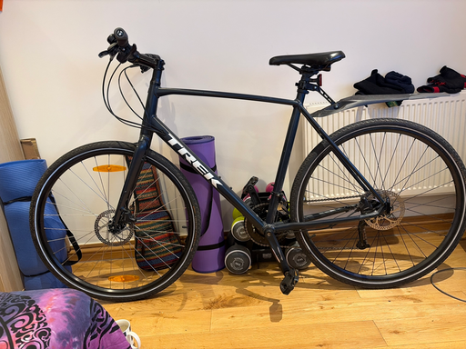 Trek FX 2 Disc Equipped 2023