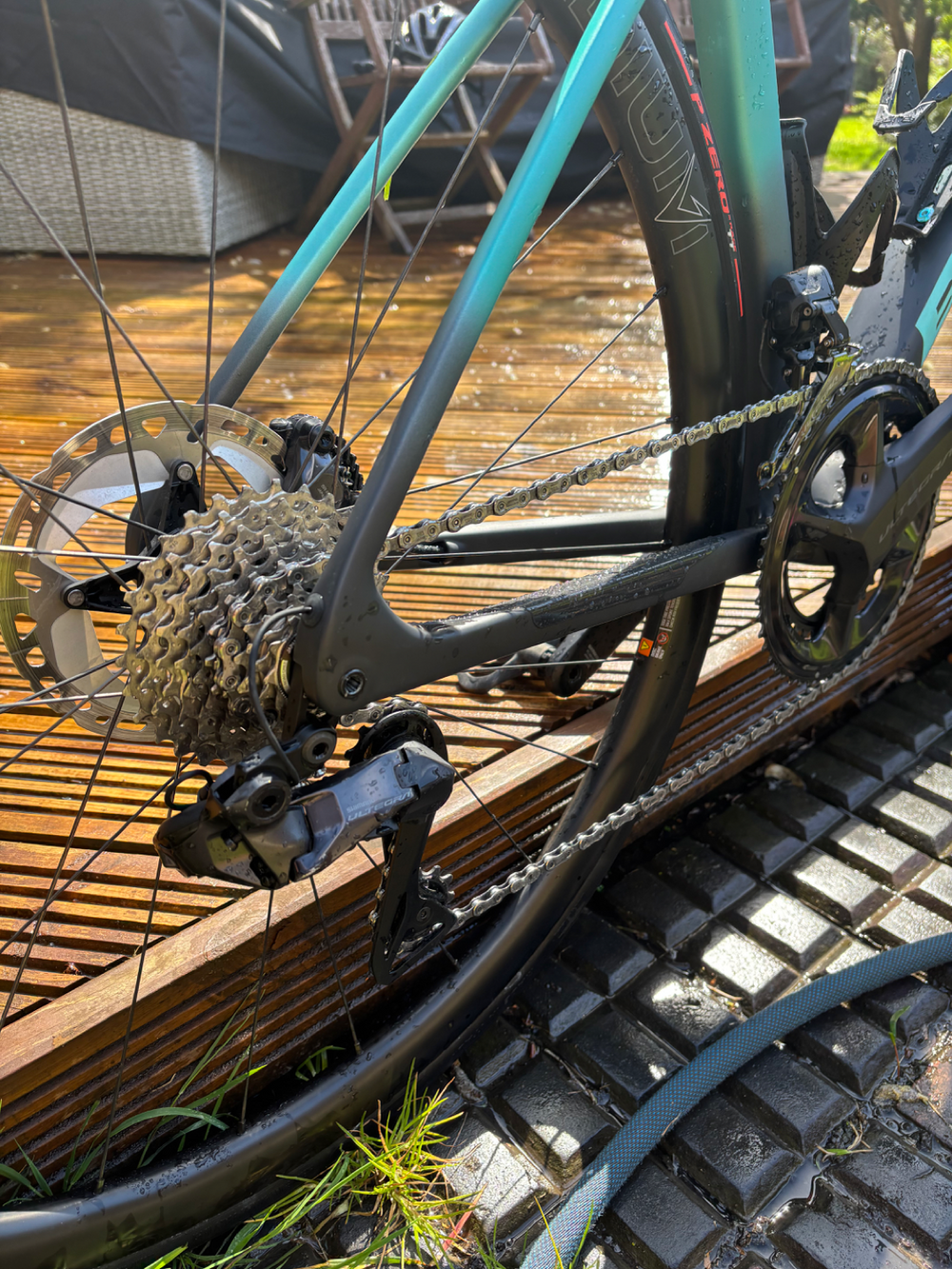 Bianchi Specialissima Pro Ultegra Di2 2025