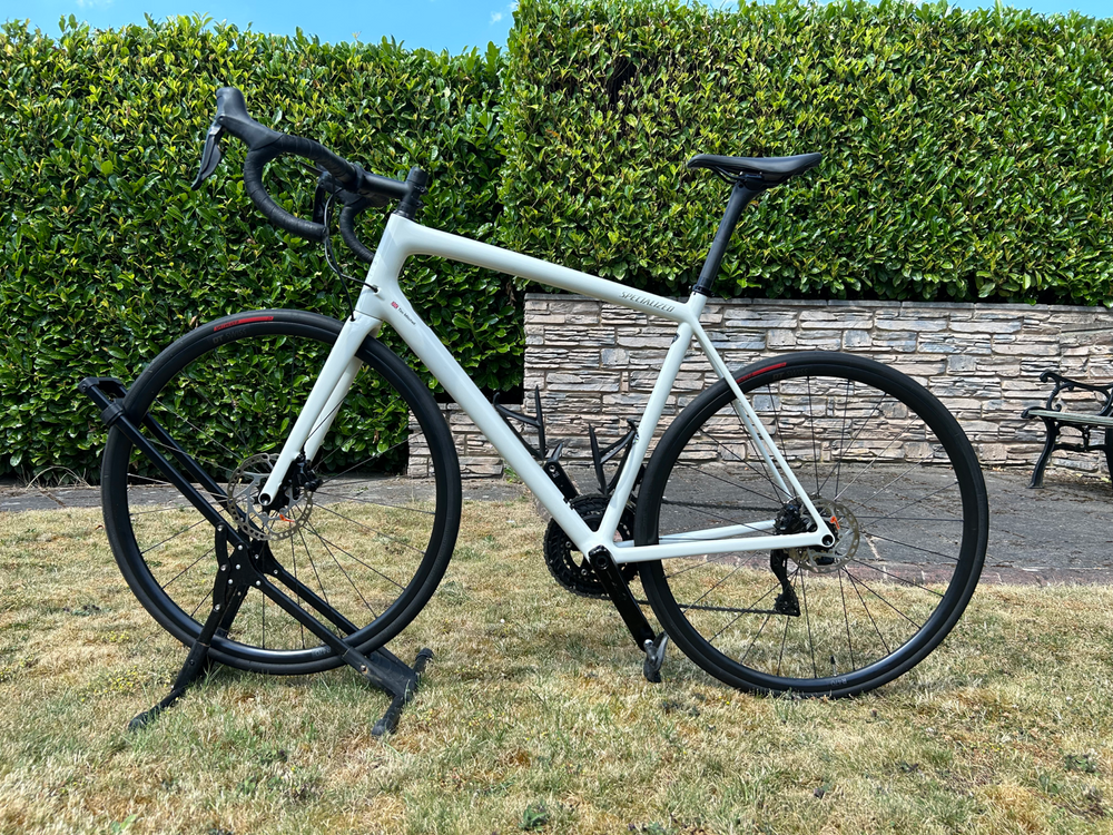 Specialized Aethos Comp 105 Di2 Road 2025