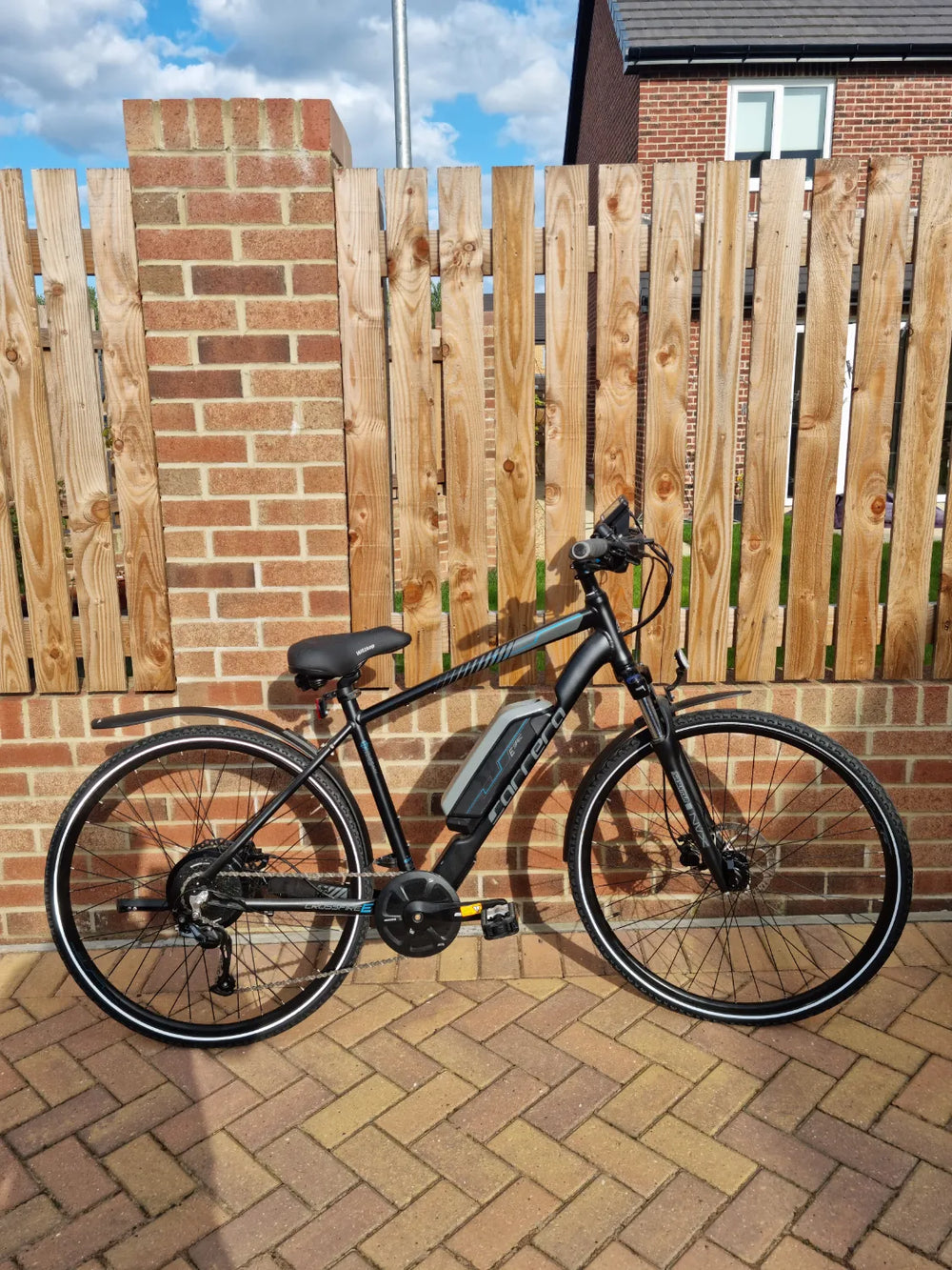 Carrera Crossfire 1 Mens Hybrid Bike 2020