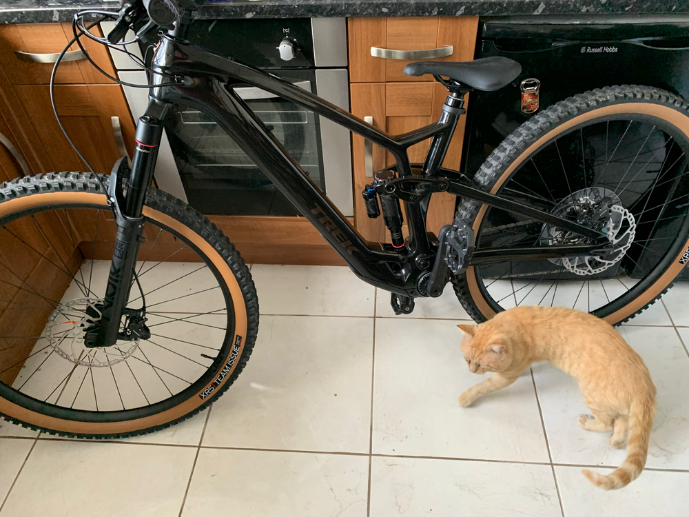 Trek Fuel Exe 9.7 Full Suspension 2025