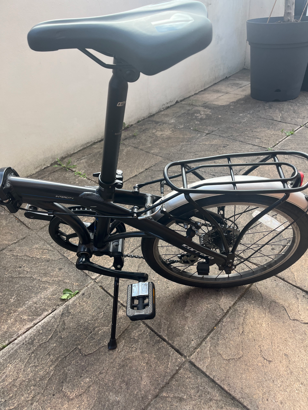 Carrera Intercity Folding Bike 2023