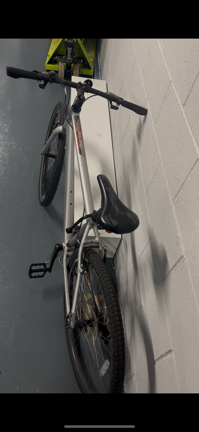 Carrera Parva Mens Hybrid Bike 2020