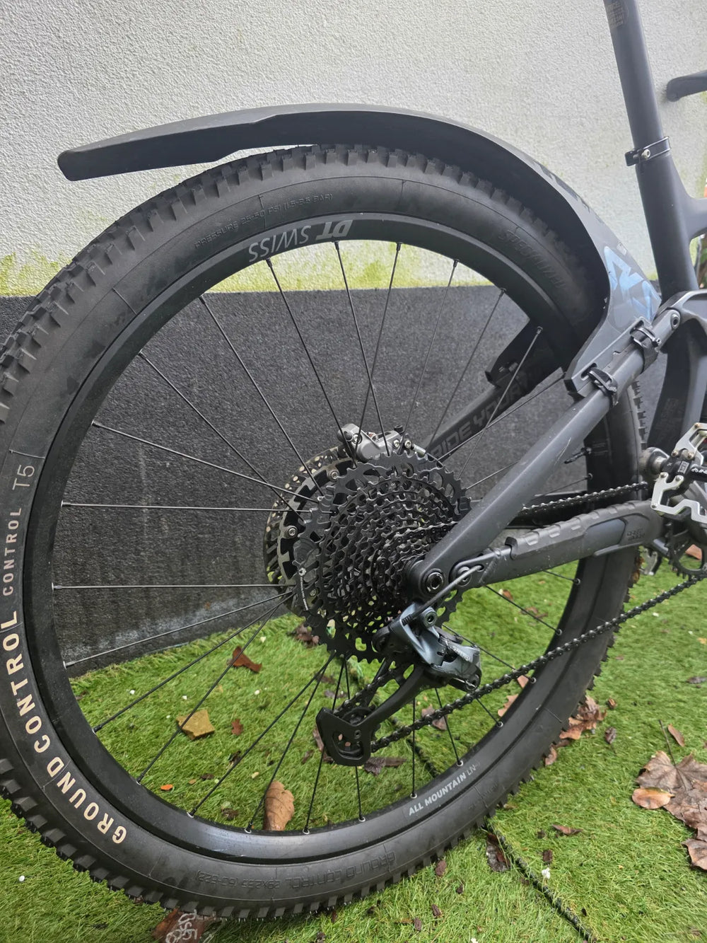 Dartmoor 2Thunderbird CF Carbon Full Suspension Enduro 2025