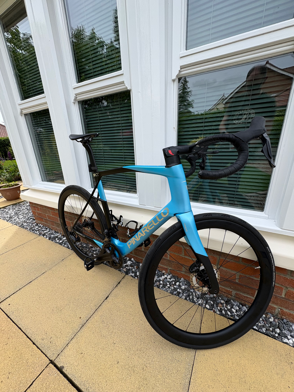 Pinarello X7 Disc With Ultegra Di2 12 Speed and Most 2025