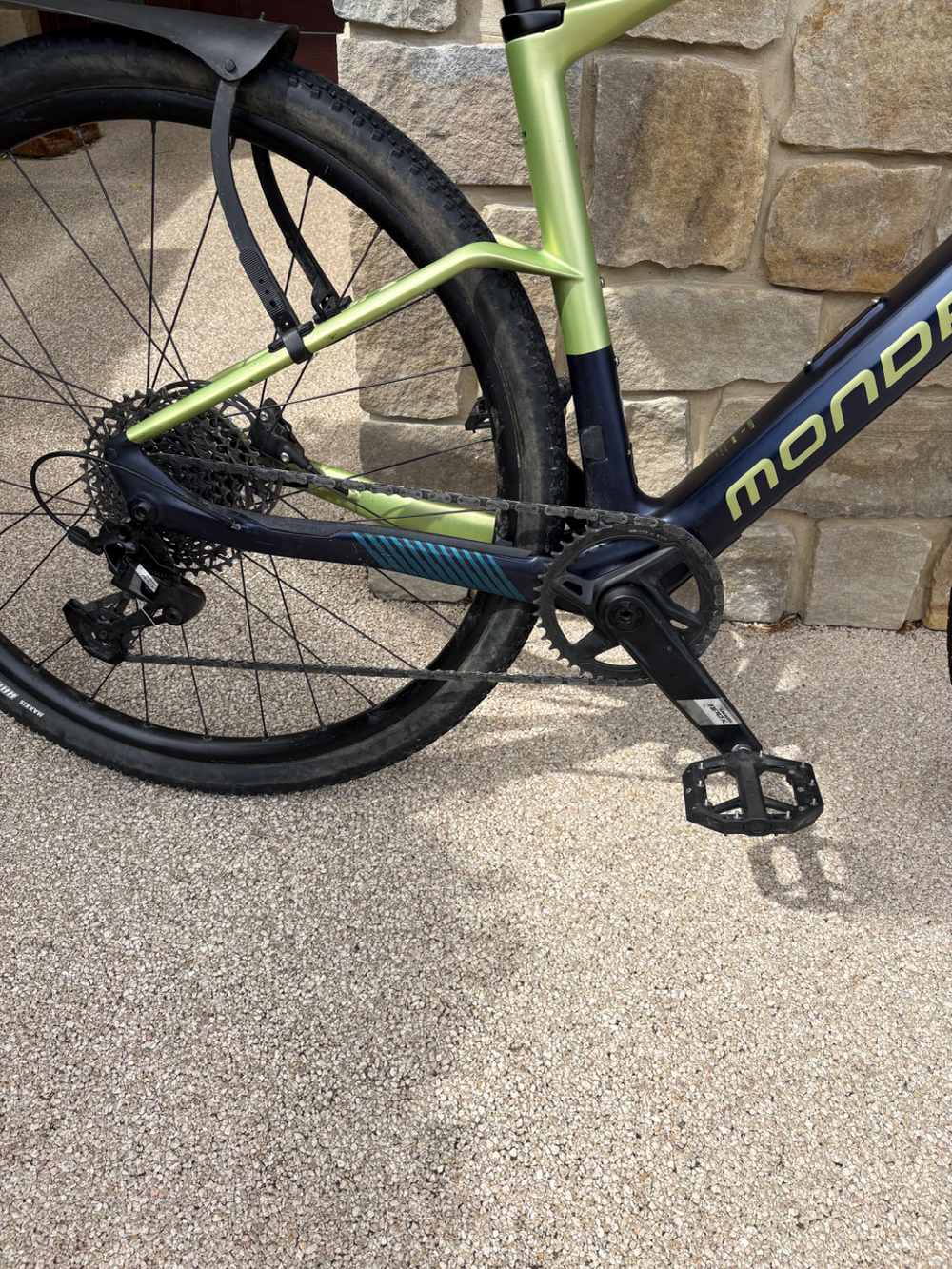 Mondraker Dusty R SE 2024