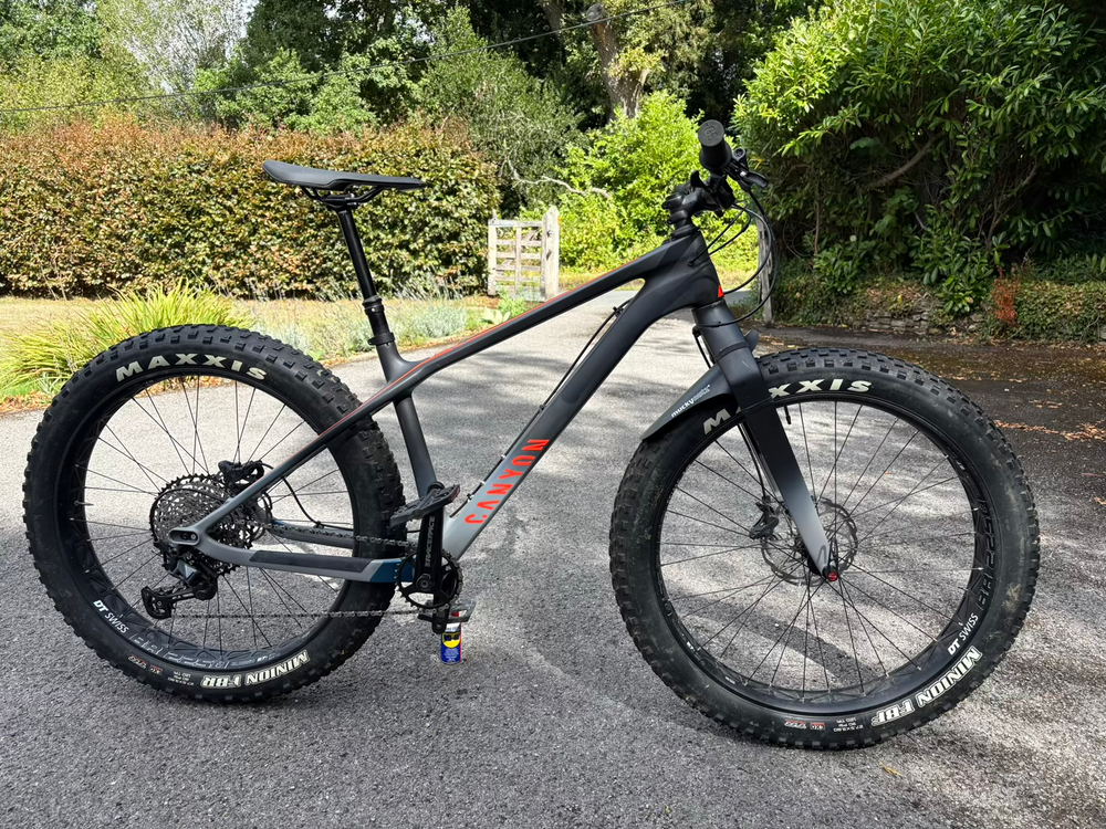Canyon Dude CF 8 2022