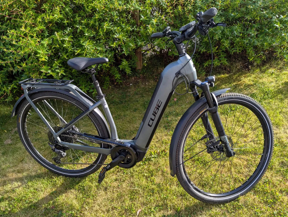 Cube Kathmandu Hybrid Pro 625 2021