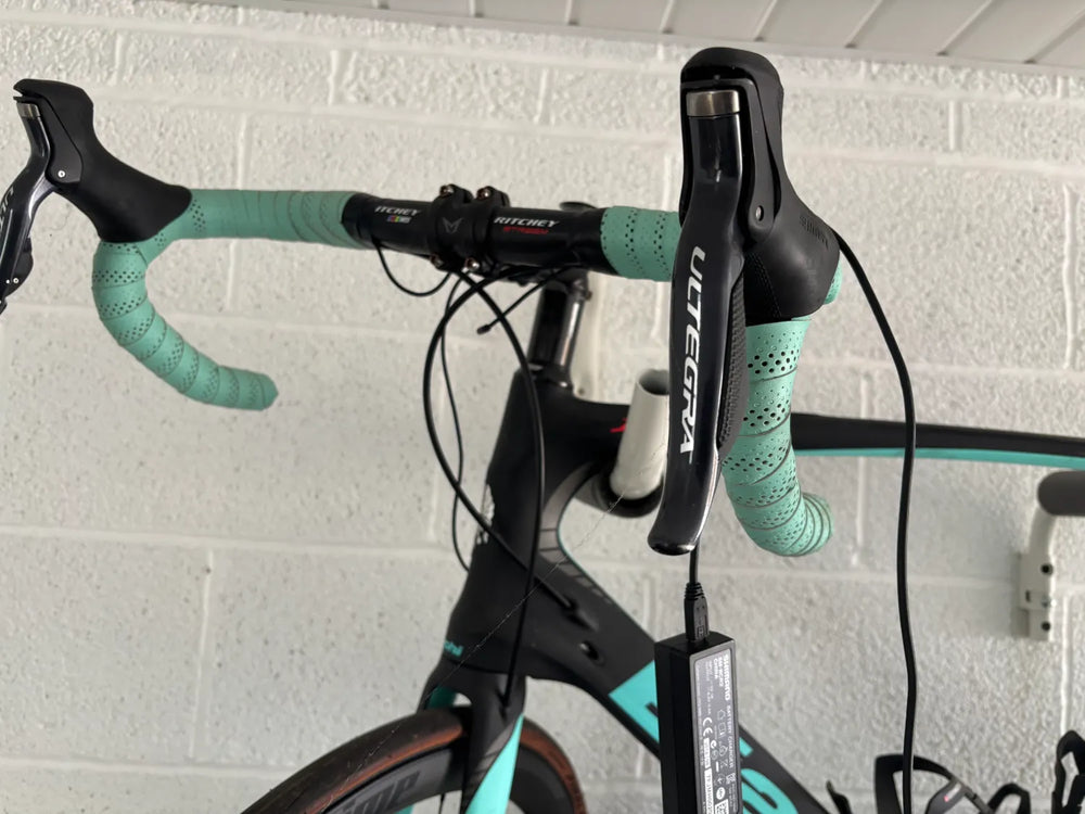 Bianchi Infinito CV Ultegra Di2 2019
