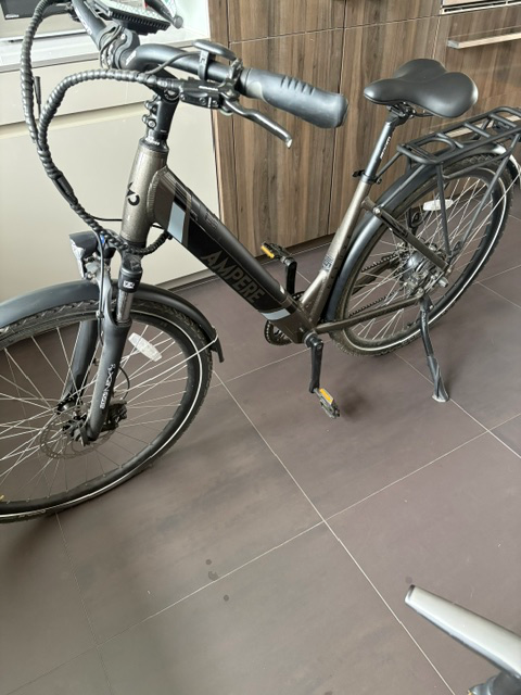 Ampere Deluxe Step-through 2023