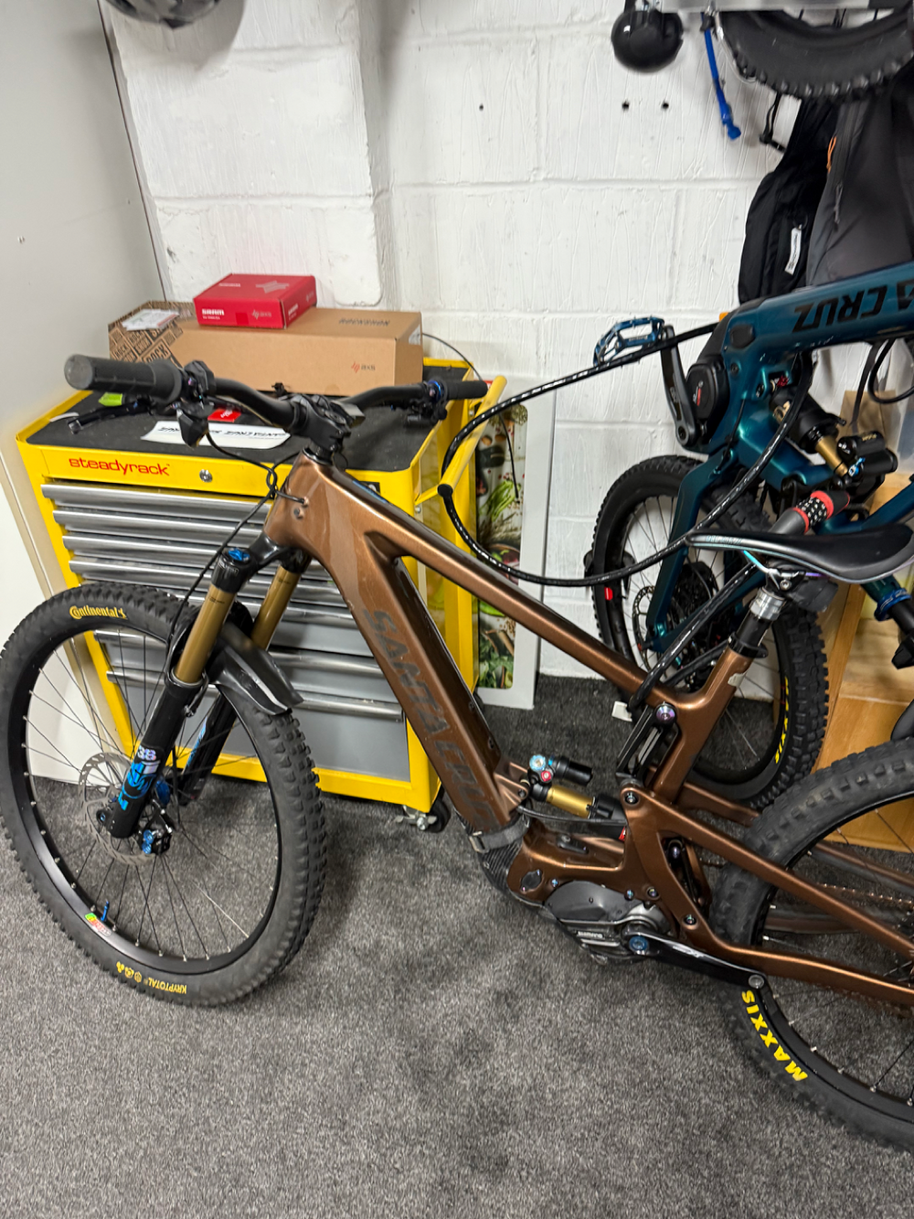 Santa Cruz BULLIT GX AXS / Carbon CC 2023