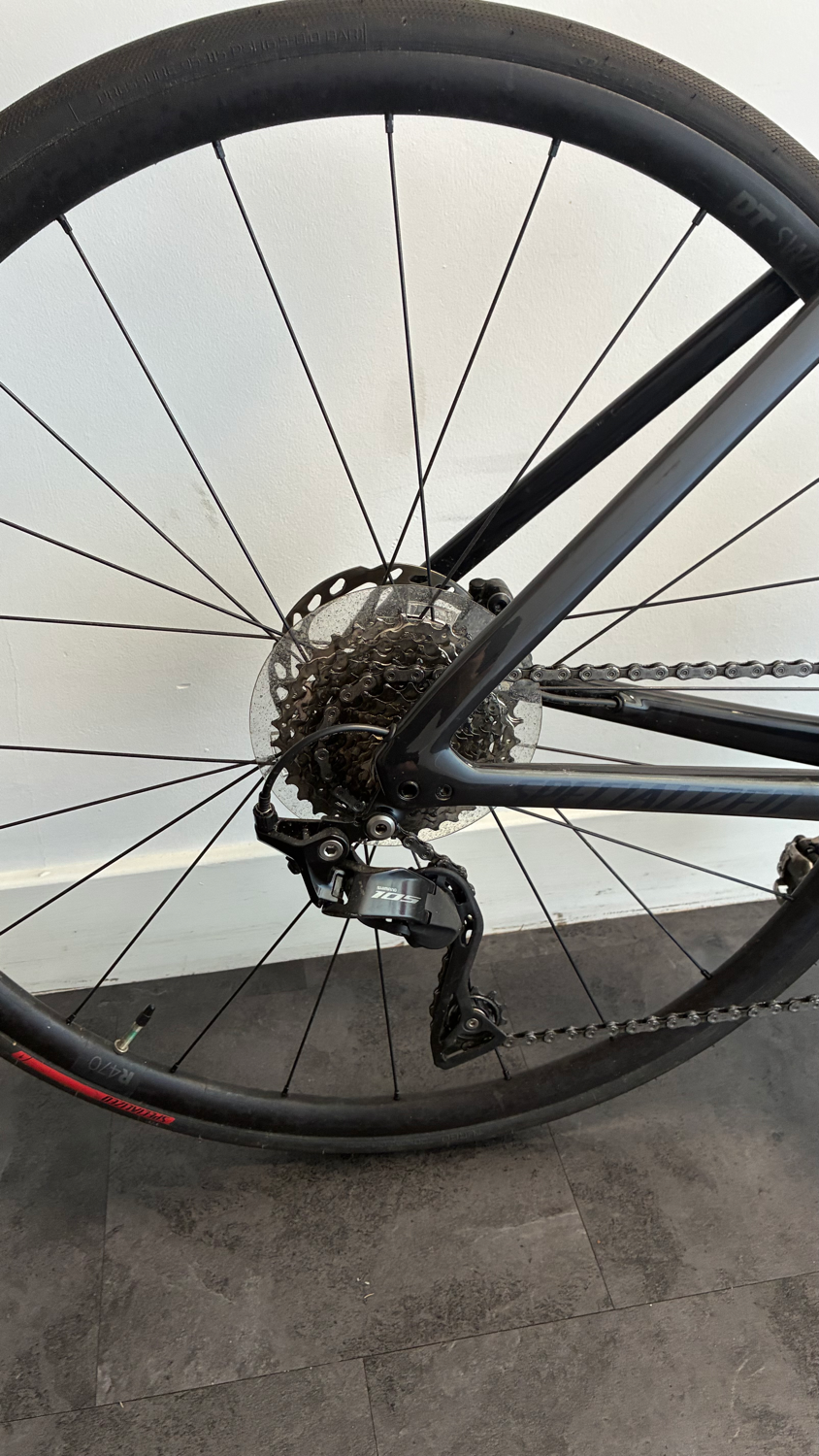 Specialized Tarmac SL7 Sport - Shimano 105 2024