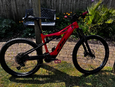 KTM MACINA KAPOHO 2973 2021