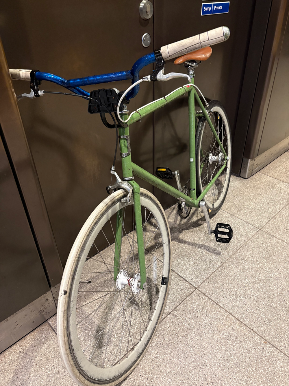 Specialized Globe Vienna 2 2009