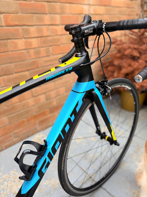Giant TCR Advanced 2 - 105 Equipped 2017