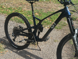 GT Force Carbon Pro LE 2024