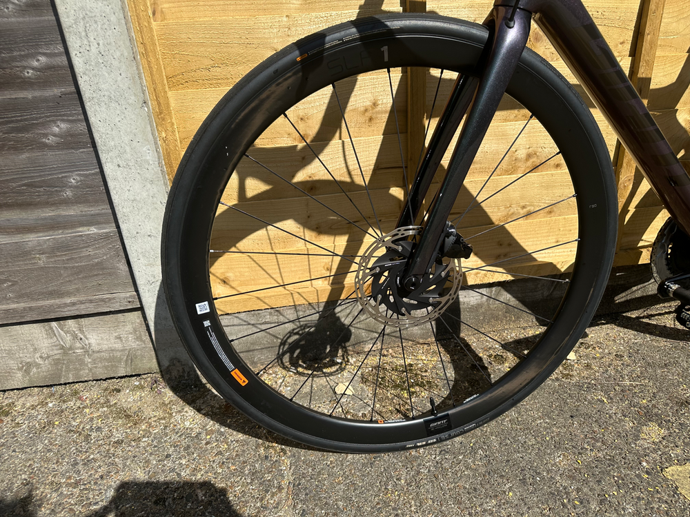 Giant TCR Advanced - Pro 1 AXS 2025
