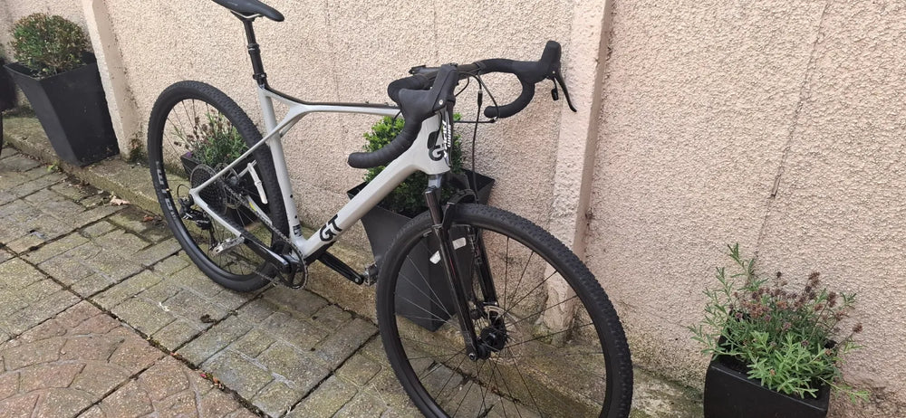 GT Grade Carbon X 2024