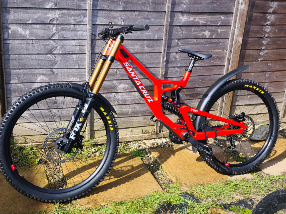 Santa Cruz V10 X01 27.5 / Carbon CC 2024