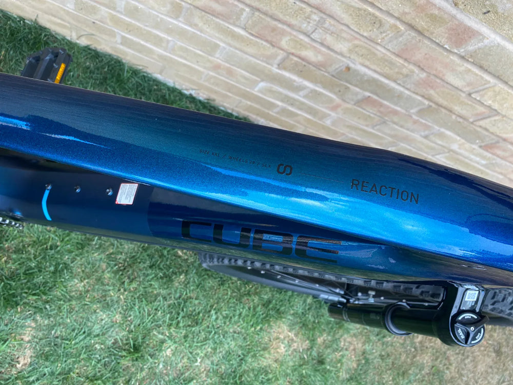 Cube Reaction Hybrid SLX 800 - Nebula 'n' Blue 2025