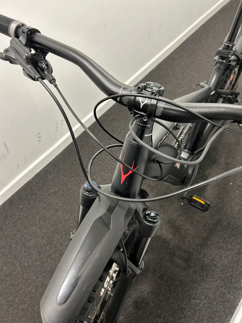 Whyte E-505 Hardtail Electric Mountain Bike 2022