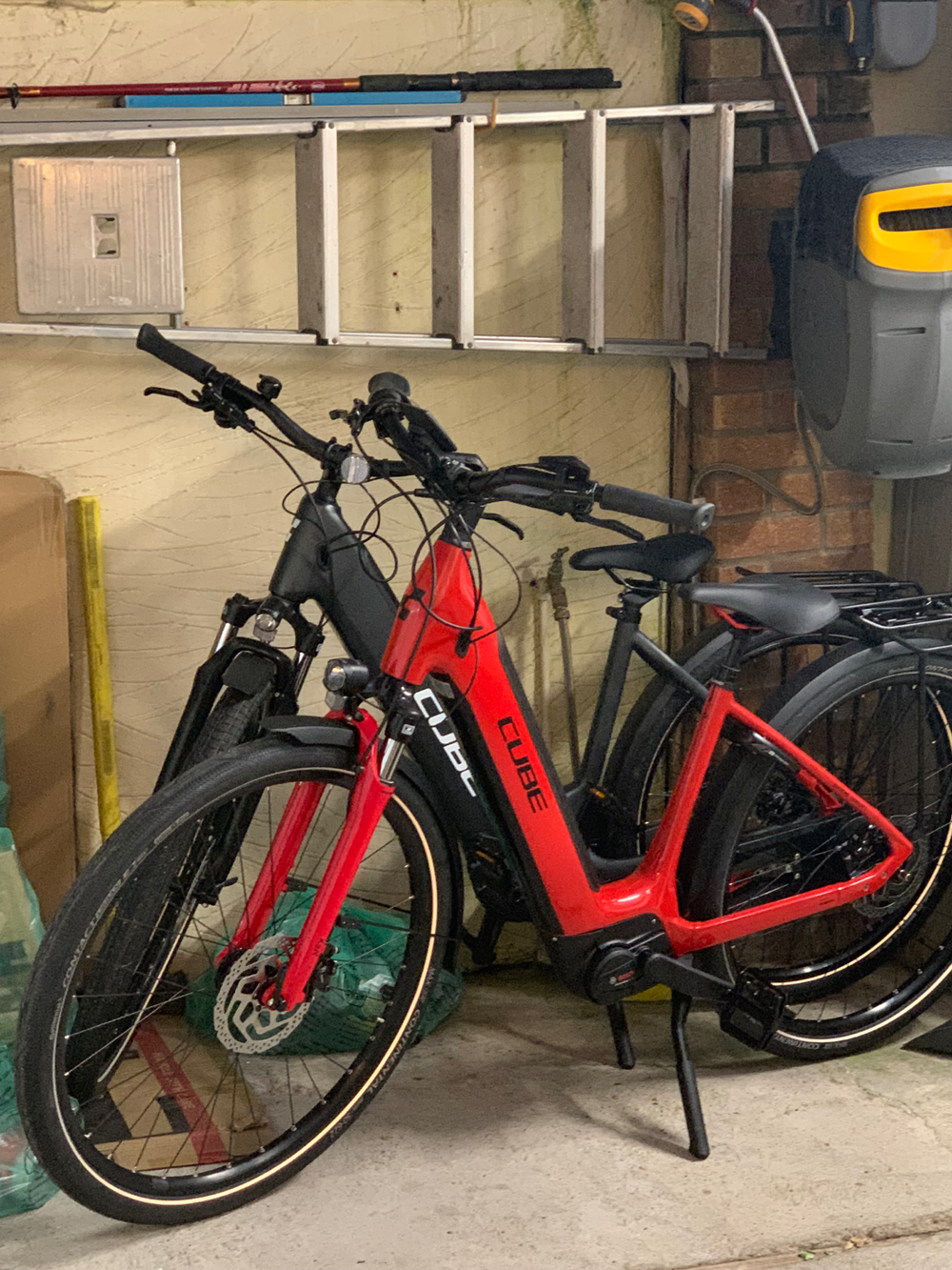Cube Touring Hybrid 2015