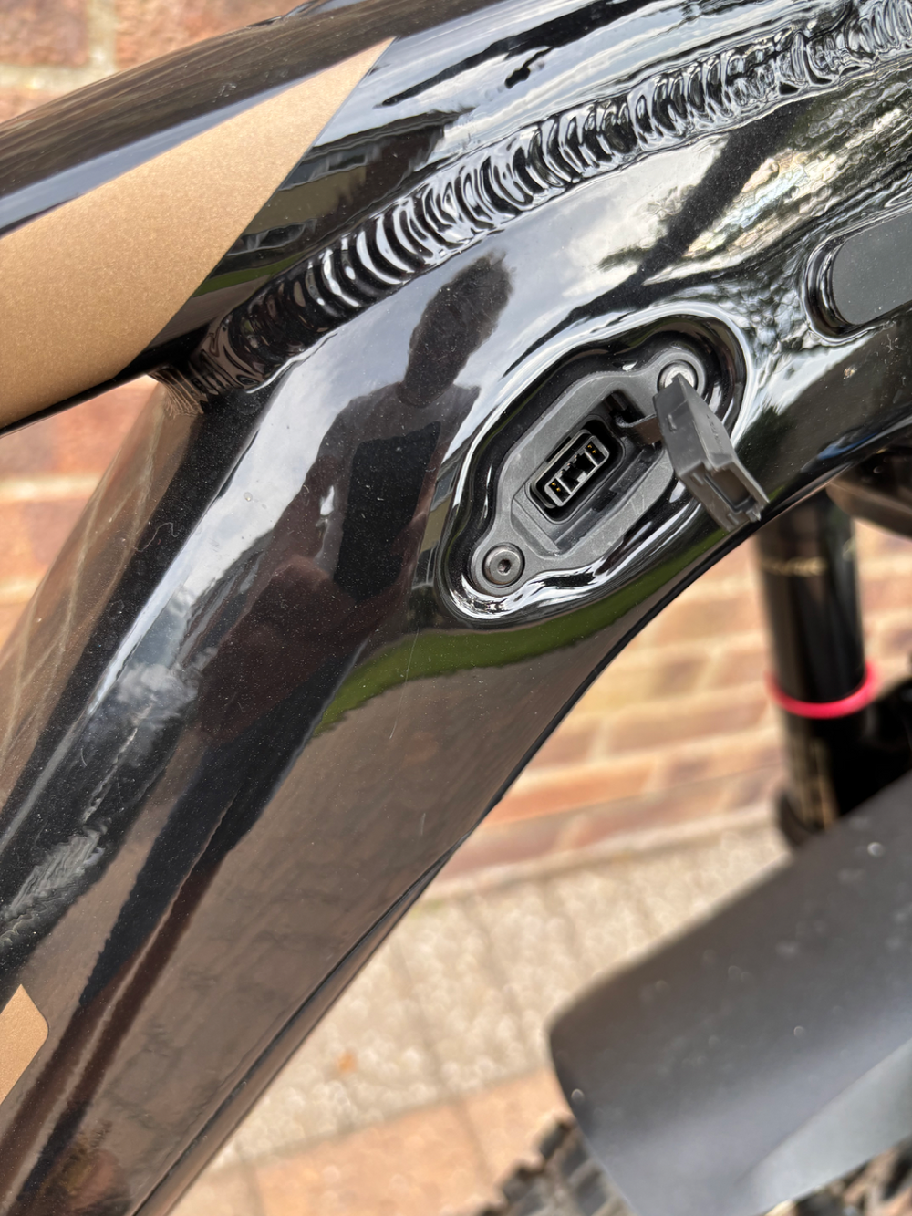 GT eForce Amp+ 2023