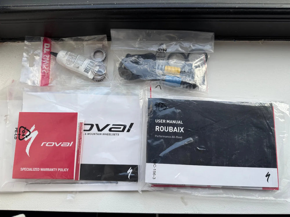 Specialized Roubaix SL8 Sport 105 2024